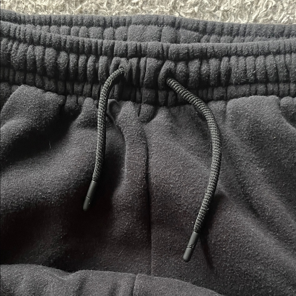 Boys Jordan Sweatpants | M (10/12) - Picture 4 of 6